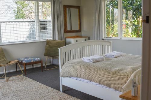 Beautiful home with short stroll to Havelock Village Beautiful home with short stroll to Havelock Village