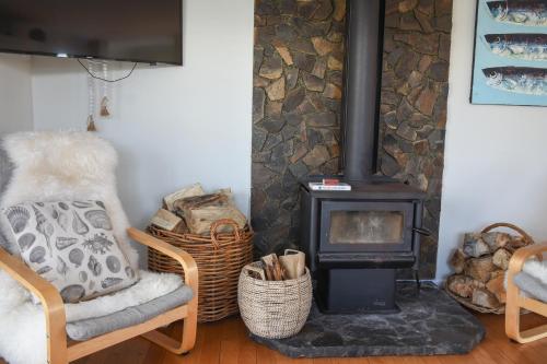 Beautiful home with short stroll to Havelock Village Beautiful home with short stroll to Havelock Village