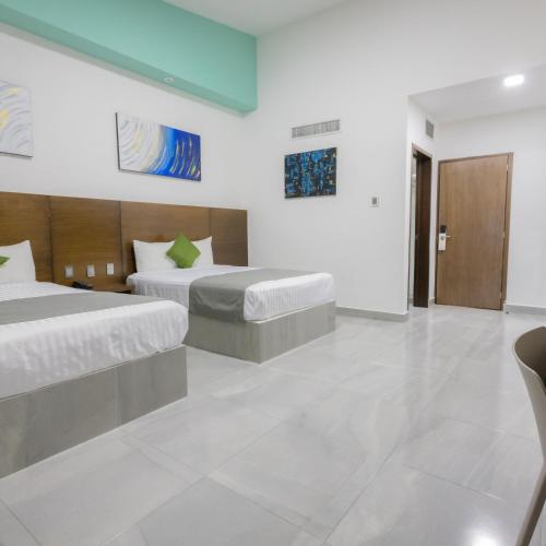 2 double beds