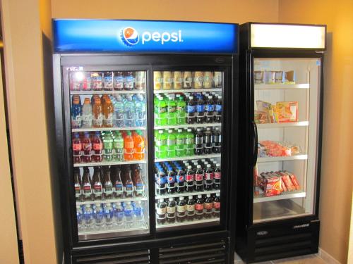 Cobblestone Inn & Suites - Ambridge Cobblestone Inn & Suites - Ambridge