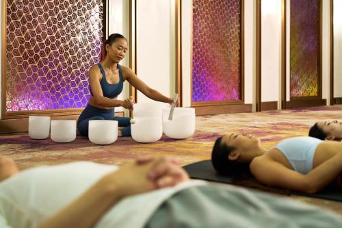 604472283 W Bangkok Hotel