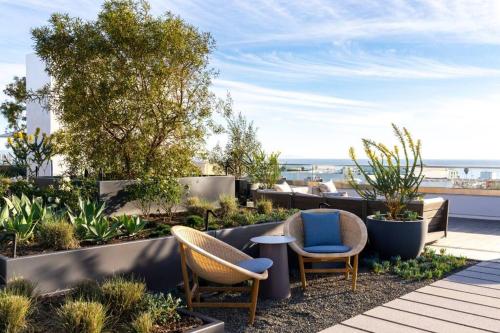 The Pearl Coast - Rooftop Pool, Gym Luxurious 2BR Santa Monica, Los Angeles (photo 6)
