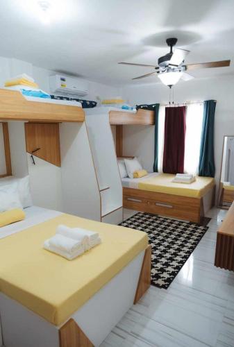 678 sugar shack beachhouse in Toledo City