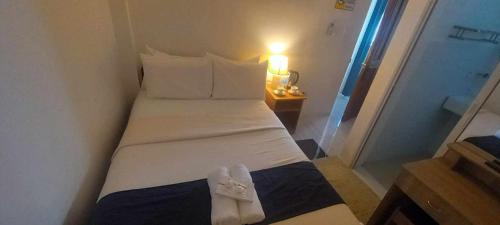 678 sugar shack beachhouse in Toledo City