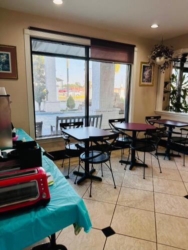 Magnolia Inn and Suites in Magnolia (TX)