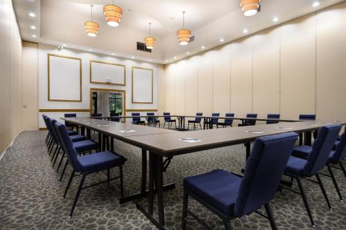 Courtyard by Marriott New Braunfels River Village - image 10