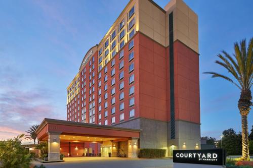 Exterior view, Courtyard by Marriott Culver City Los Angeles in Culver City