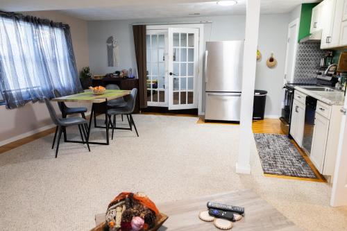 Cosy and Charming 2-bedroom apartment in Woburn, USA