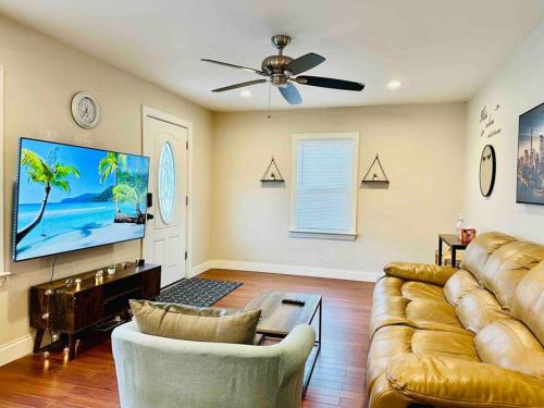 Campu Whole House in Cherry Hill, USA