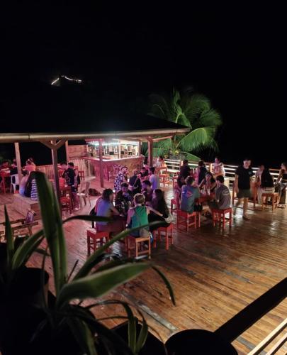 Moon Bar Hostel - 레스토랑