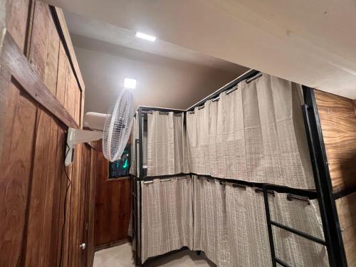 1 bunk bed