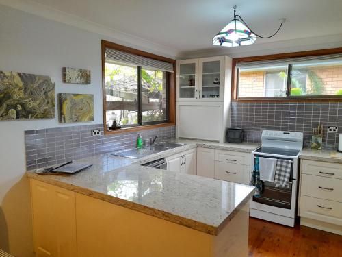 virtuve, Oleander Cottage in Scotts Head