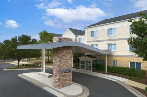 Fairfield Inn & Suites Dulles Airport - image 12