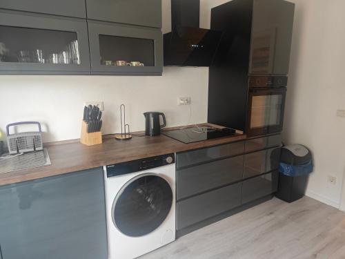 Work and Stay Attendorn 3 Schlafzimmer Neu Modernisiert Küche Bad Wohnzimmer Terrasse Work and Stay Attendorn 3 Schlafzimmer Neu Modernisiert Küche Bad Wohnzimmer Terrasse