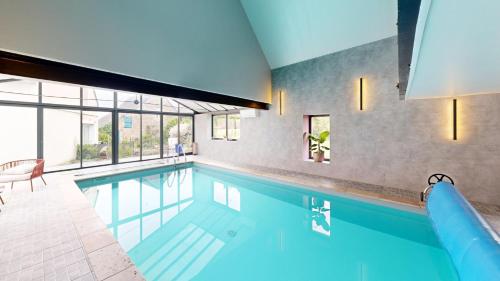 Les Grands Ormeaux - Elégance & Piscine chauffée - L'Instant Clef gîte à louer Joué-en-Charnie