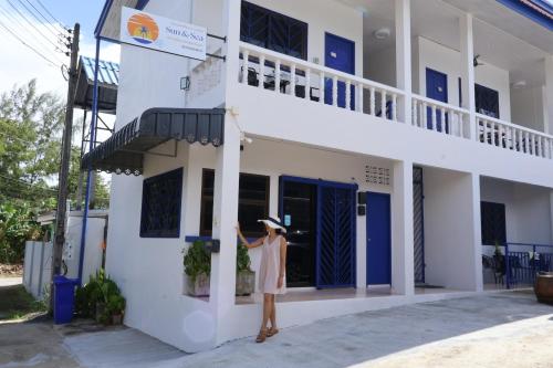 Sun & Sea Nai Yang Phuket, Най-Янг-Бич
