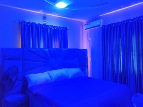 2 Bed - Sleeps 4 with Free Parking, Бенин-Сити (фото 11)