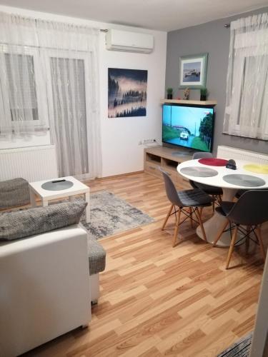 Apartman Trio Maksimir - image 3