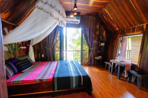 HOMESTAY AKO EA