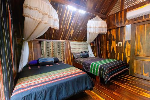 Family Homestay - Different Location