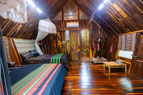 Family Homestay - Different Location