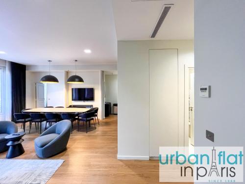 Urban Flat 119 - Spacious 5 Bedroom Flat in Paris - main image