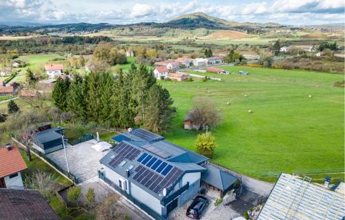 Cozy Home In Tusilovic With Sauna