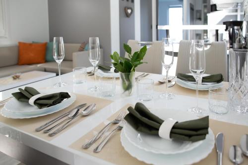 Floating Sea House SHARK 3 Floating Sea House SHARK 3