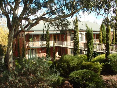 Clare Country Club Hotel