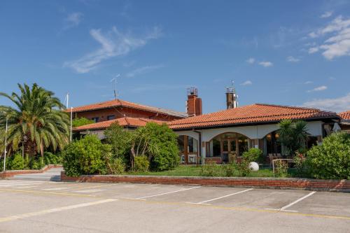 Floating Sea House SHARK 3 Floating Sea House SHARK 3