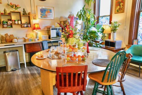 Kitchen, Interfaith Retreats in Chelsea