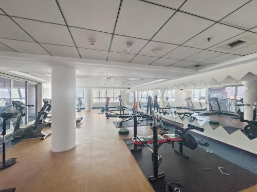 Cozy Studio near the Beach With Access to Pool and Gym, Dubaï (photo 9)