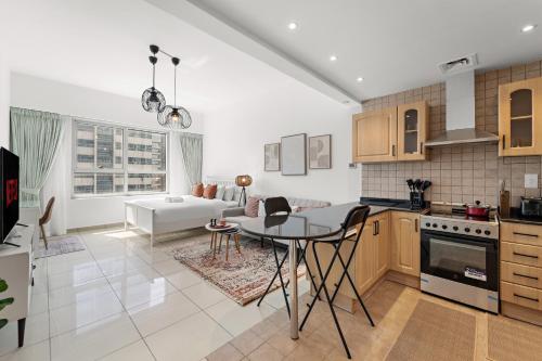 Cozy Studio near the Beach With Access to Pool and Gym, Dubaï (photo 6)