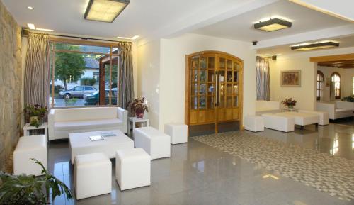 Lobby, Hotel y Cabanas Le Village in San Martin De Los Andes