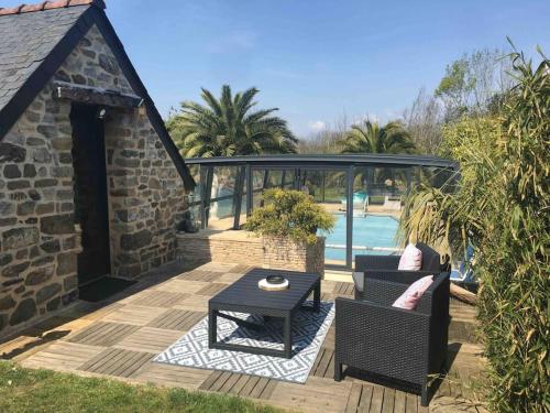 Maisonnette en pierre avec Piscine privative chauffée toute l année - Location saisonnière - Plougastel-Daoulas