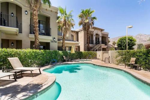 Newly Available For Short Stays! Sleeps 4 in La Quinta