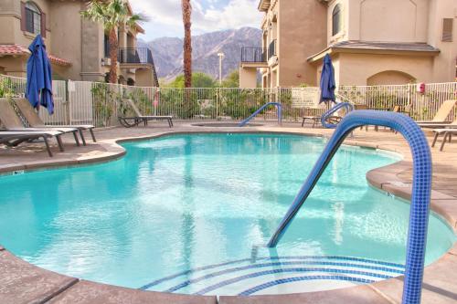 Newly Available For Short Stays! Sleeps 4 in La Quinta