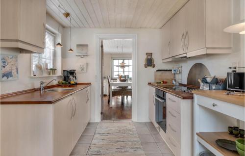 Kitchen, Lovely Home In Pandrup With Wifi in Pandrup