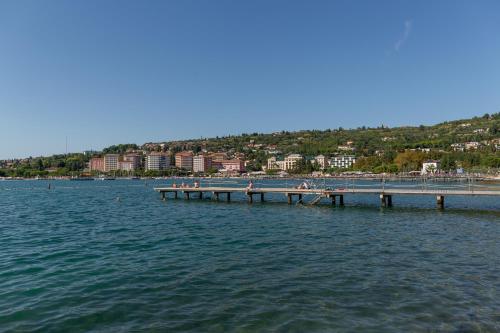 Floating Sea House SHARK 3 Floating Sea House SHARK 3