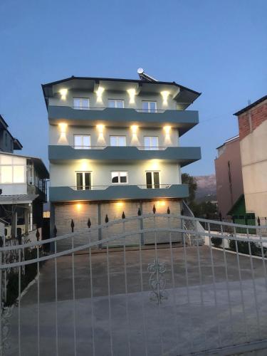 Apartamenti 71 in Pogradec