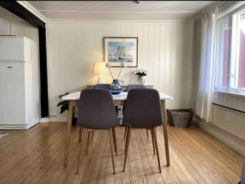 บริการและสิ่งอำนวยความสะดวก, Idyllisk sørlandshus i Arendal sentrum - i vannkanten in อาเร็นดาล