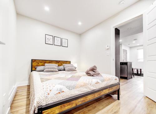 Amazing 1 BDR Heart Of Plateau A, Montreal