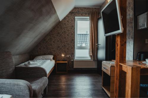 1 sofa bed