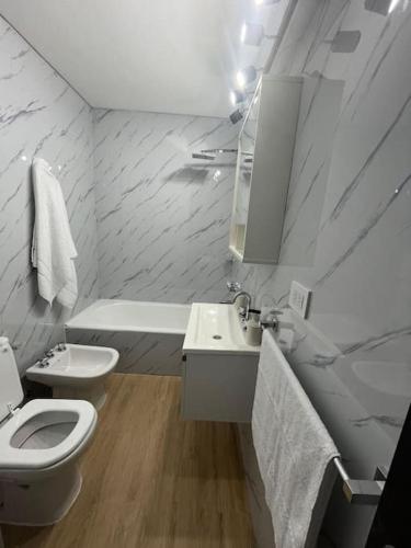 One-Bedroom Apartment image 7