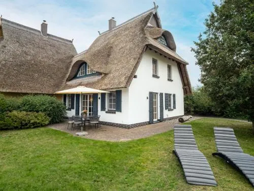 VILLA AN DER DÜNE in Neuhaus, Deutschland
