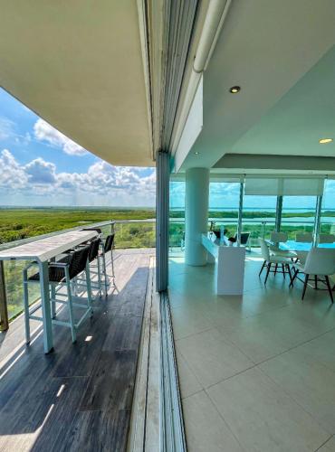 Luxury Beachfront Condo - Cancún in Cancún, Mexico