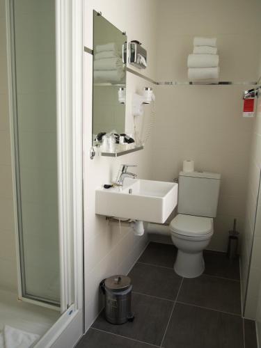 Porte de Versailles Hotel - image 4