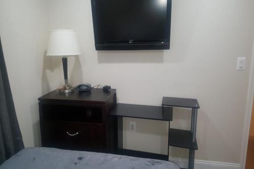 Beautiful New 4 Bedroom 3 Bath Family Home Or 1 BR Apt Nr Howard U Downtown NW DC Beautiful New 4 Bedroom 3 Bath Family Home Or 1 BR Apt Nr Howard U Downtown NW DC