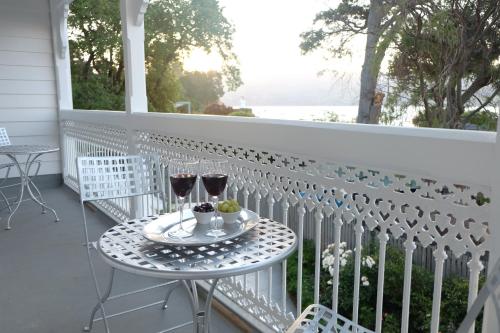 Deluxe Queen Room with Sea View