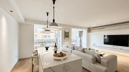 Eastern Hub - HuaiHai Road Branch Xujiahui Garden Large Living Room Luxury Three Bedroom Hengshan Road Henglong Plaza Shanghai Jiao Tong University, Shanghai (photo 9)
